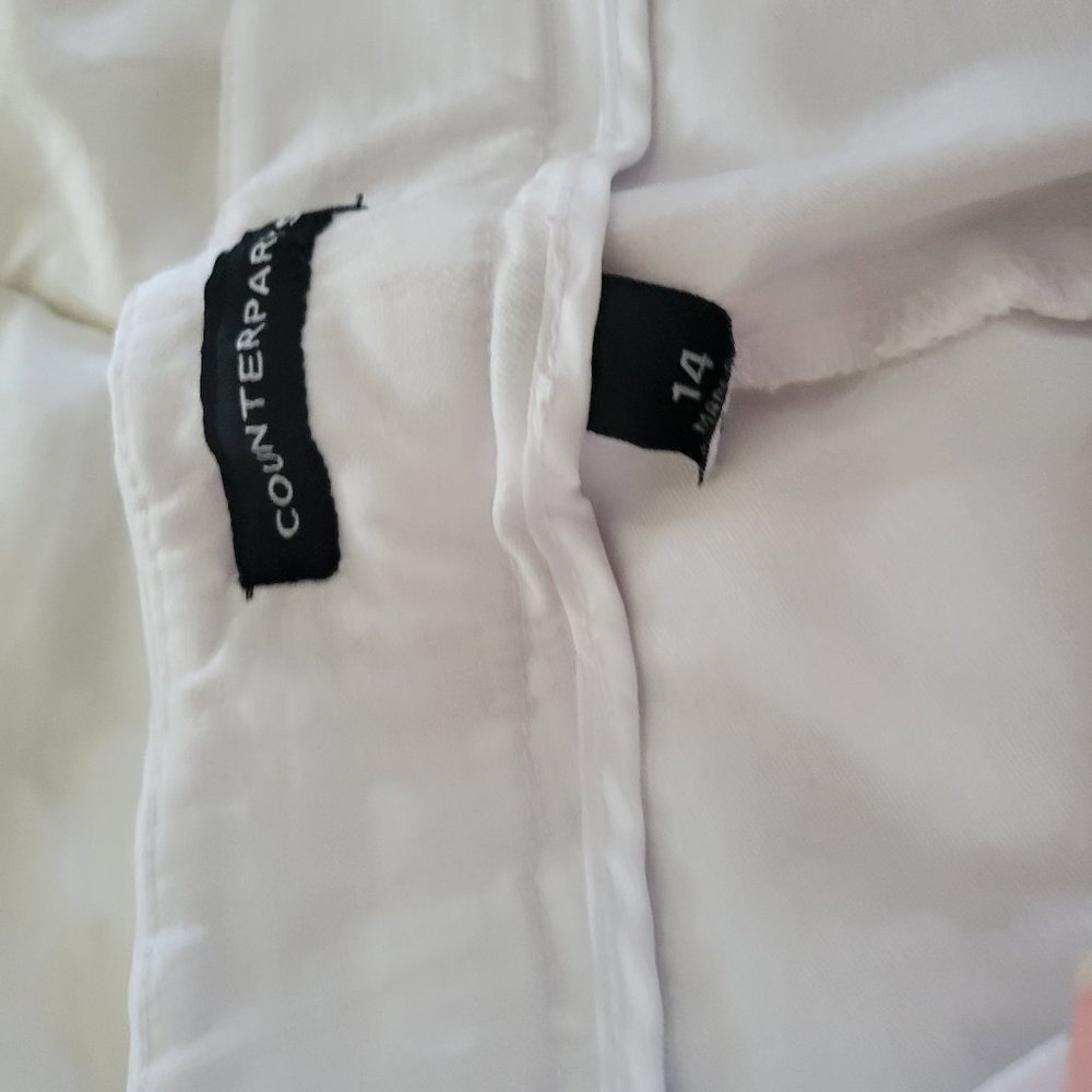 White capri